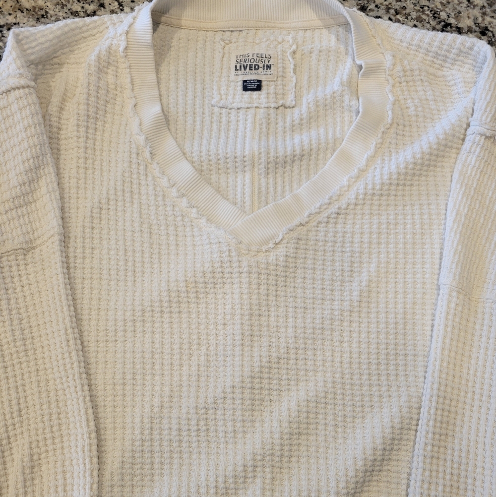 American Eagle Women's Cream Crewneck Sweater